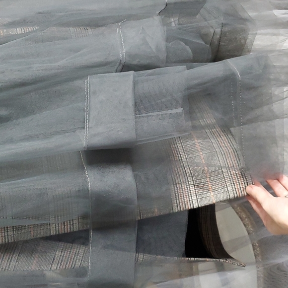 High Fashion Asymmetrical Tulle Plaid Wool Skirt MED Grey&Red - Picture 3 of 6